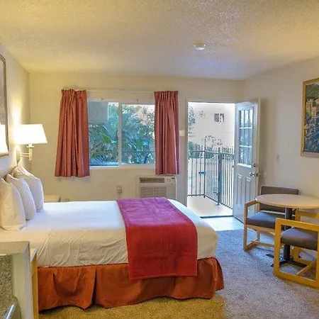 California Suites Hotel San Diego Exterior photo